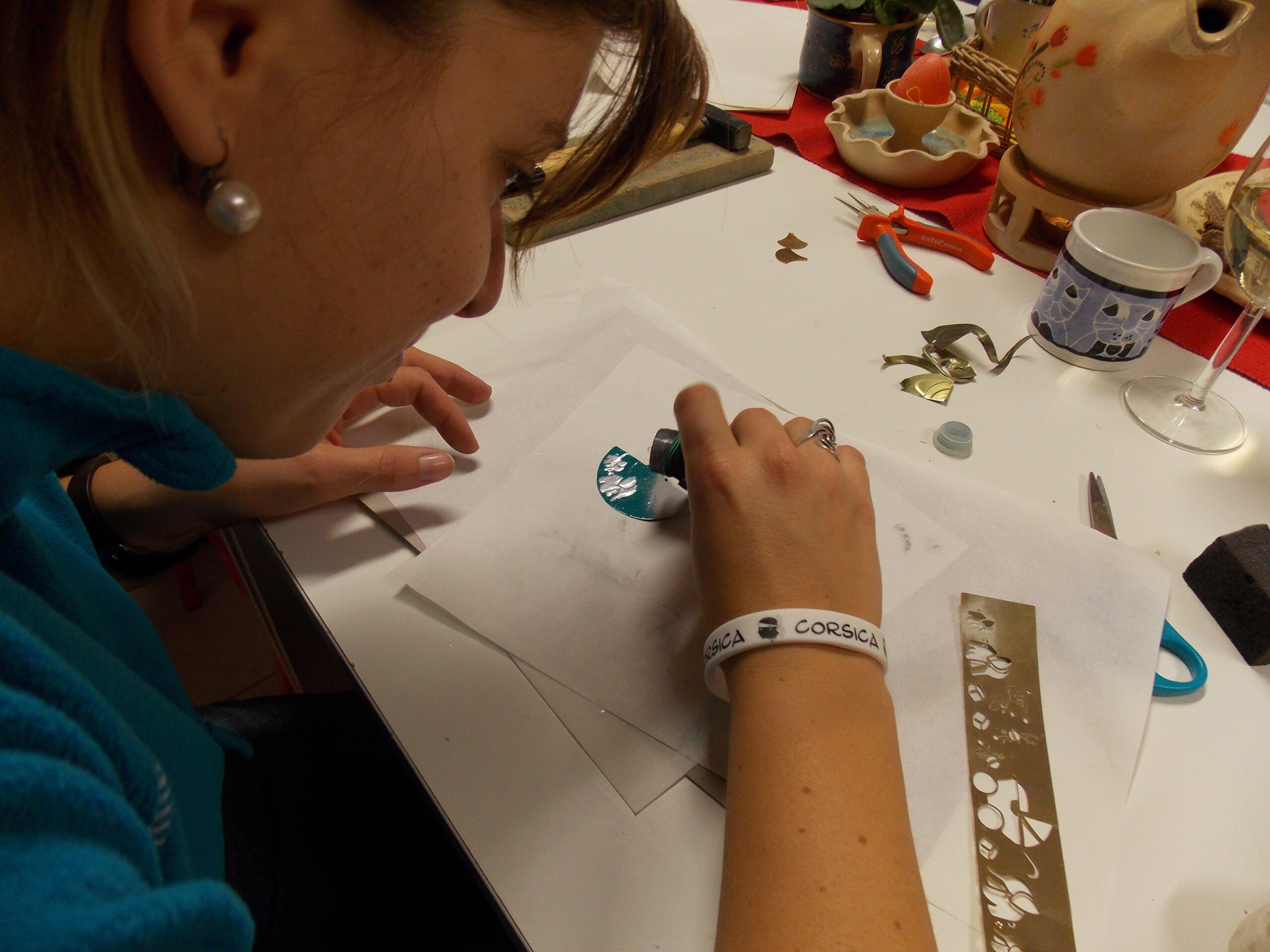 ŠKOLA SMALTU - 1. SMALTOVÁNÍ NA VAŘIČI (1/12) - Obrázek 3