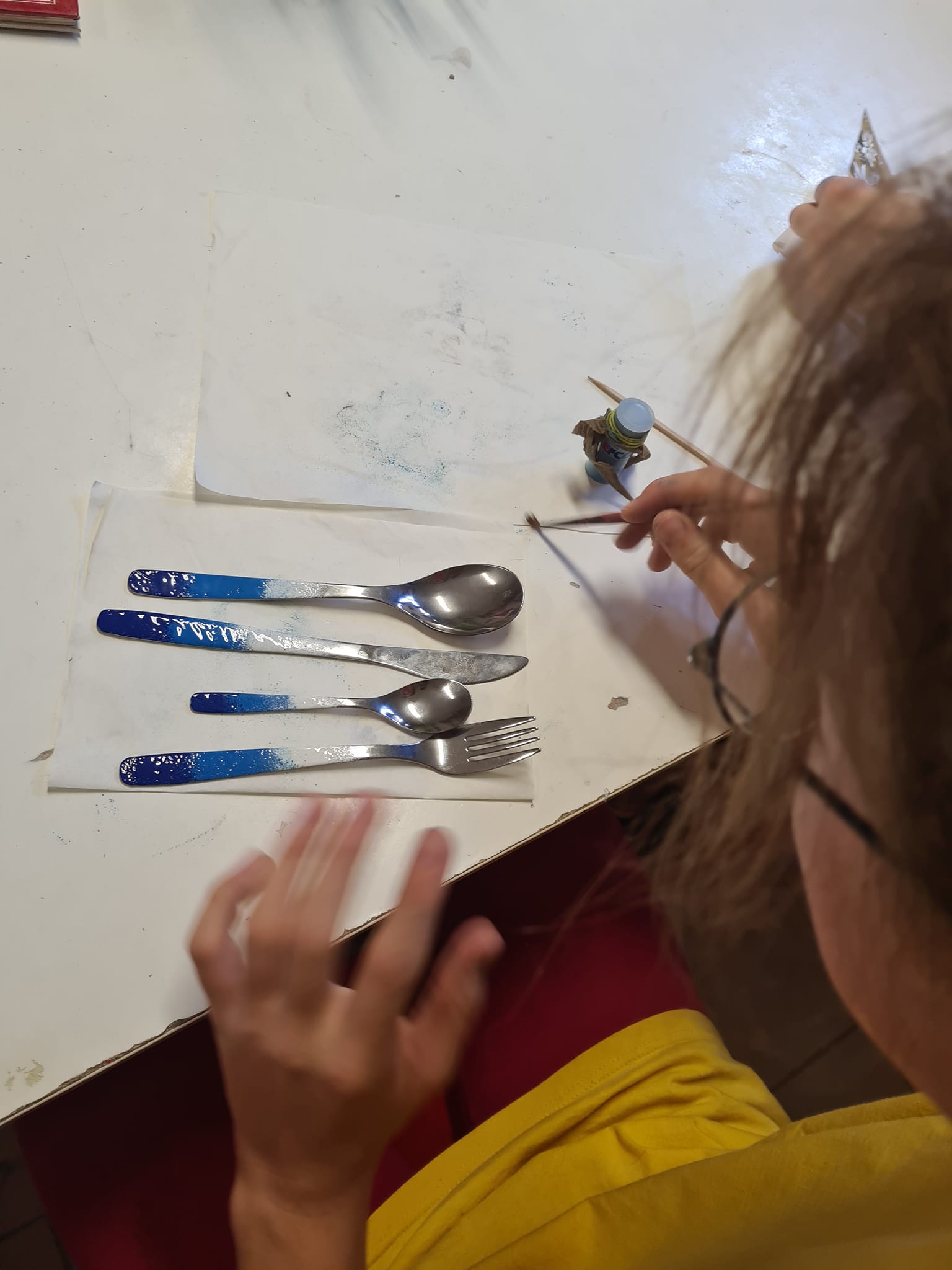 ŠKOLA SMALTU - 1. SMALTOVÁNÍ NA VAŘIČI (1/12) - Obrázek 20