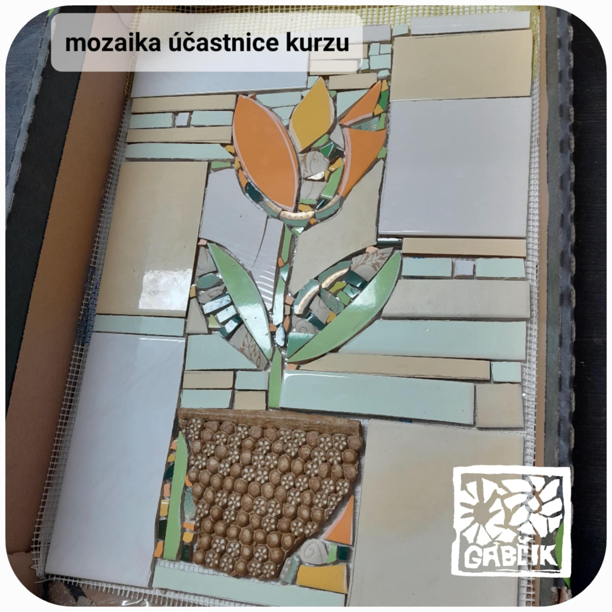 10. HOSTUJÍCÍ KURZ - KACHLIČKOVÁ MOZAIKA s Gabrielou Gabčik (20+21/9) - Obrázek 11